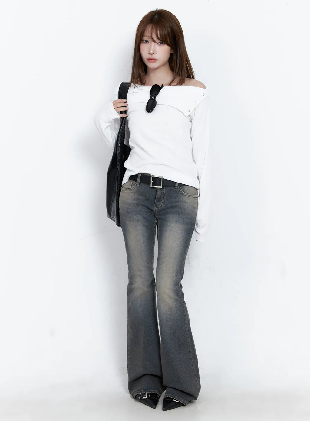 Sumin Low-Rise Flare Hip Pad Jeans CG529